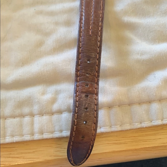 Anne Klein Women's Gold and Brown Watch. B5 - Picture 6 of 7